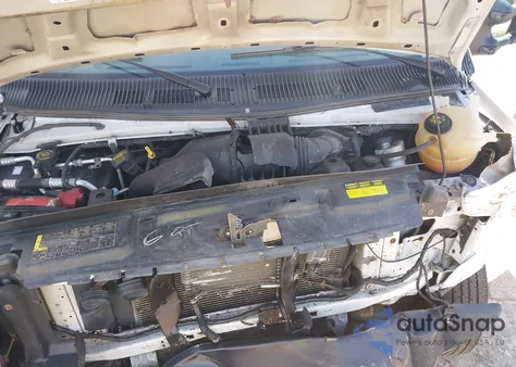 2014 Ford E-250 Commercial z USA, uszkodzony, nr VIN 1FTNE2EL7EDB02479